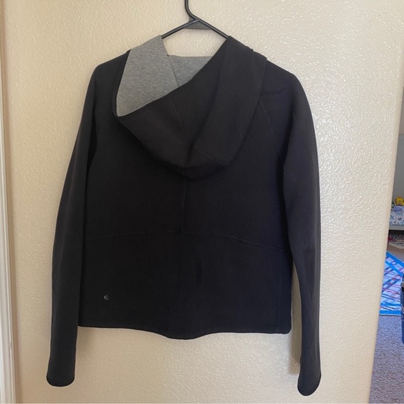Lululemon Zip Up Jacket size 6 - Picture 5 of 10